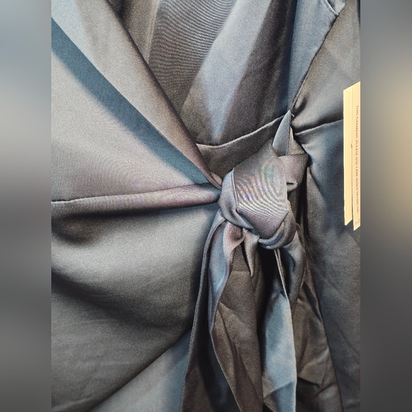 #0547 Sz 22 NWT ELOQUII Dbl Wrap Dress Silky Navy Blue 25.75"ptp 39"Long CHIC! - Picture 14 of 16